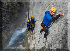 Canyoning expert remontée via-ferrata